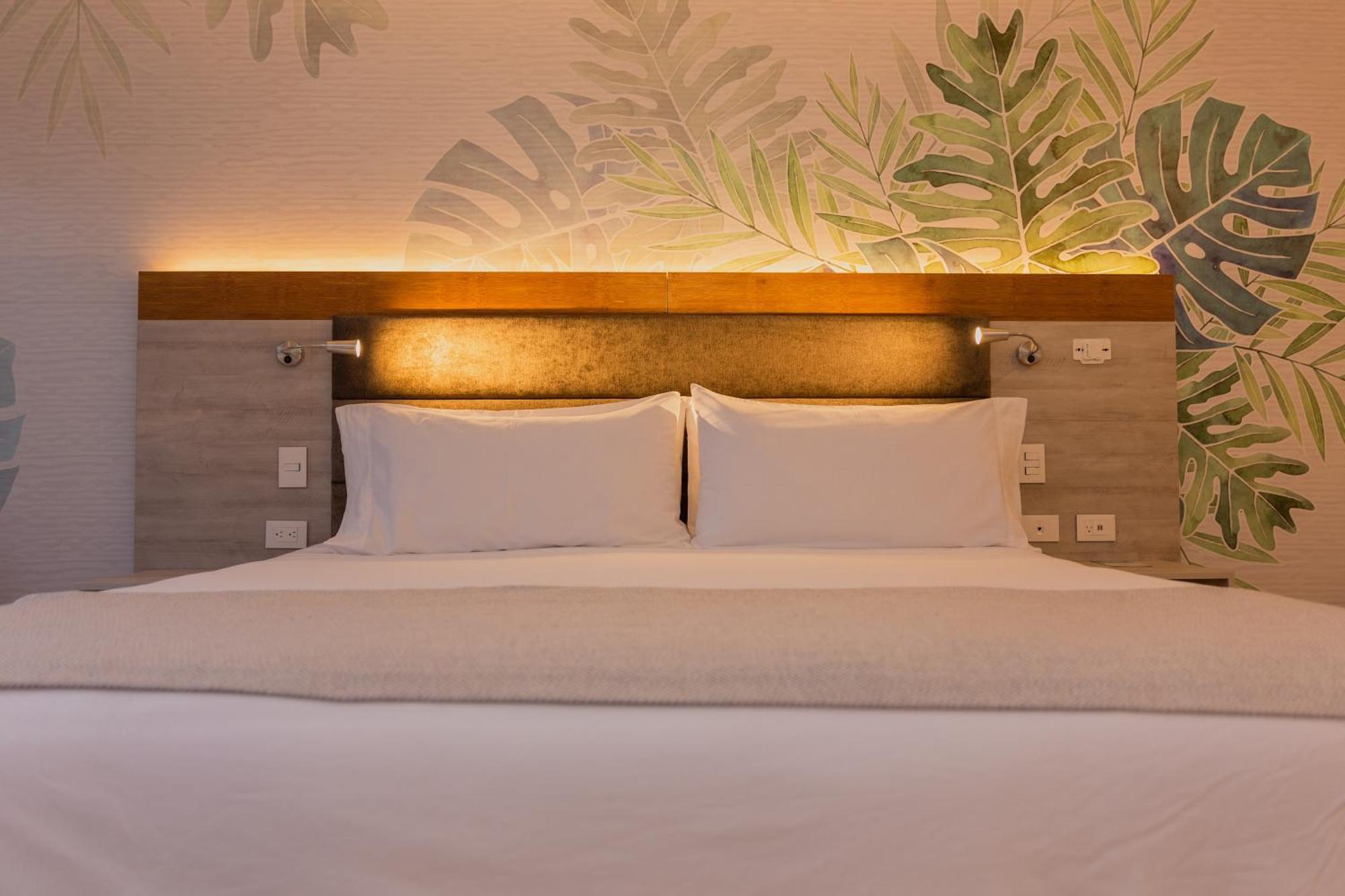 Отель Termales El Otono Ла-Энеа Экстерьер фото A bedroom at the hotel