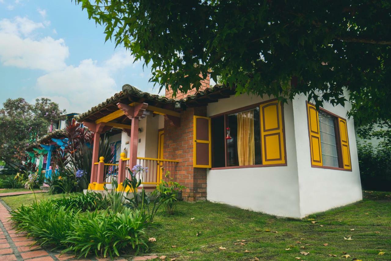 Отель Termales El Otono Ла-Энеа Экстерьер фото The house of the writer in Bogotá